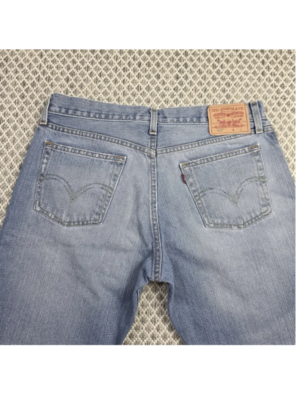 Levi’s 527 Low Boot Cut Jeans Men’s Light Wash Distressed Denim W34 L30